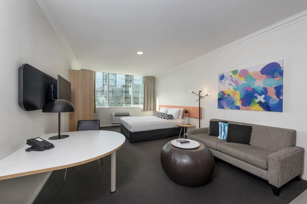Oaks Perth Hotel Екстер'єр фото