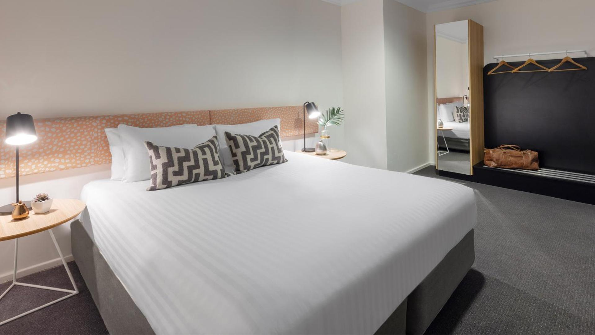 Oaks Perth Hotel Екстер'єр фото
