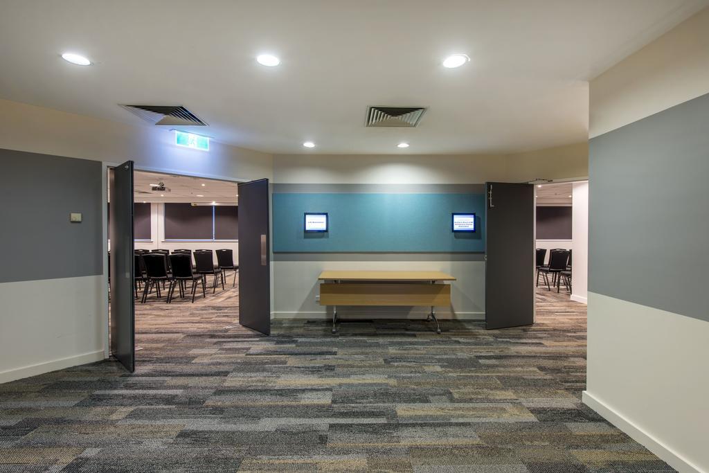 Oaks Perth Hotel Екстер'єр фото
