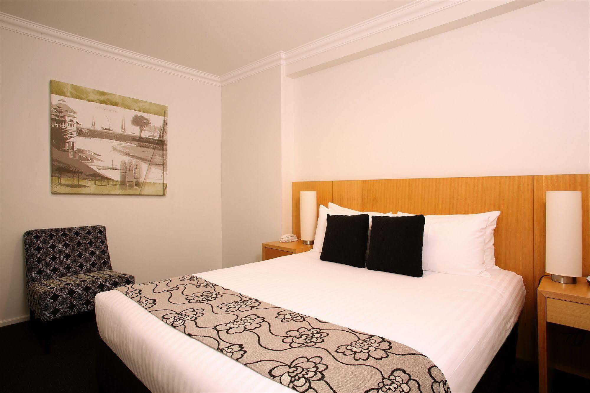 Oaks Perth Hotel Екстер'єр фото